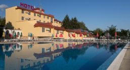 Хотел Зорница