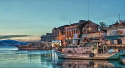 АЙВАЛЪК и НАСЛЕДЕНОТО ОТ МНОГО ЕПОХИ