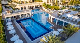 J'ADORE DELUXE HOTEL & SPA