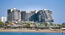 LIMAK LARA DE LUXE HOTEL & RESORT