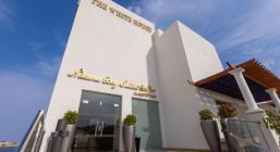 NAAMA BAY SUITES & SPA (ADULTS ONLY)